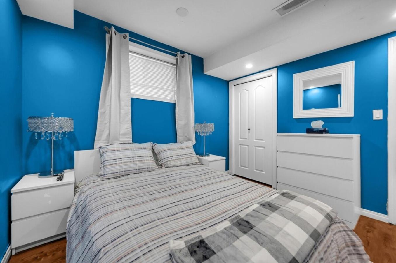 52-3 Bed Suite On Lake Central Ac By Airport YYC Exterior foto